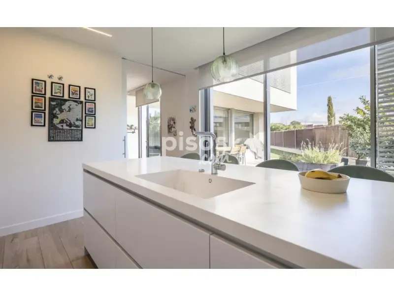 Cuisine - Luxury Villa with Pool in Alcobendas