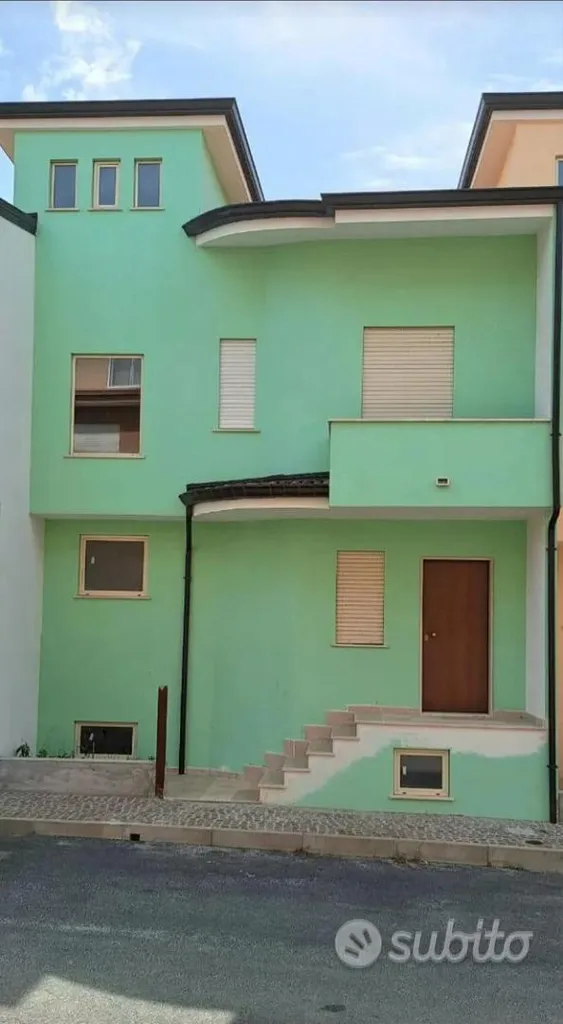 Extérieur - New Semi-detached Villa with Garden
