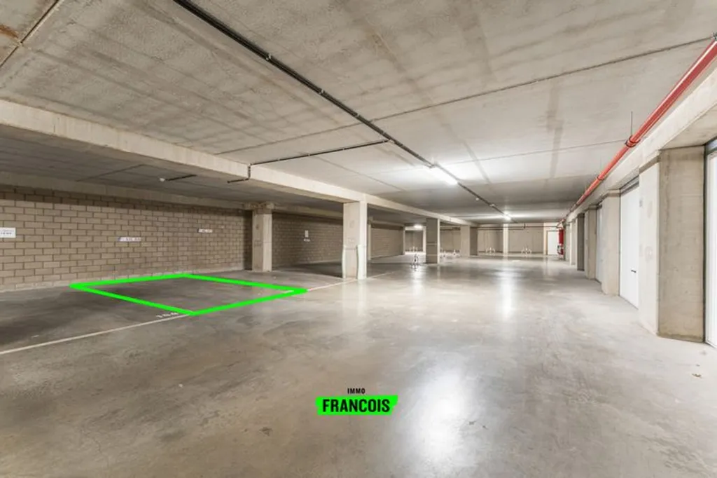 Garage - Appartement Moderne avec Vue Panoramique à Mariakerke