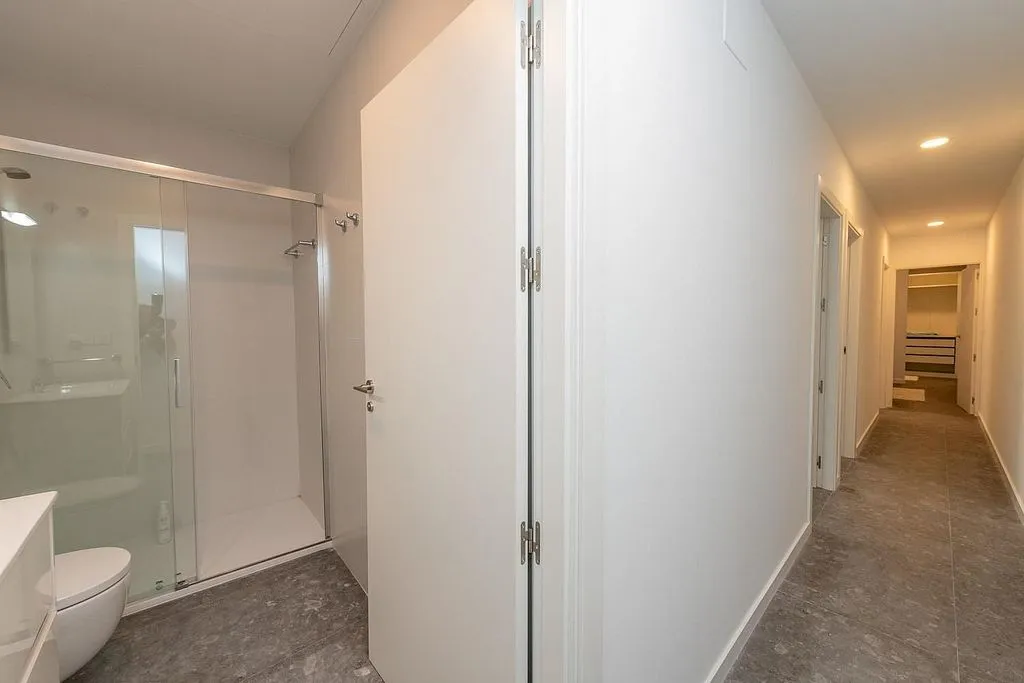 Vannitoad - Contemporary Flat with South View in Ensanche