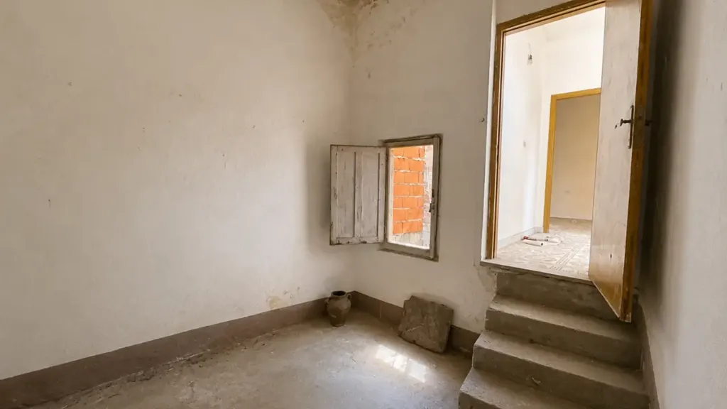Pièces - Independent House with Panoramic Terrace in Siniscola