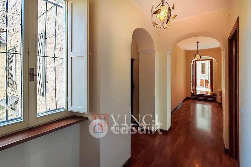 Esik - Charming Apartment with Balcony in Mogliano