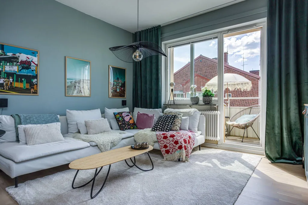 Séjour - Renovated Apartment with South-Facing Balcony in Halmstad