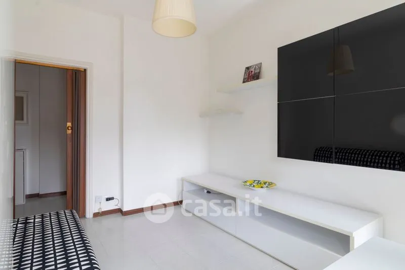 Elutuba - Brightly Lit Flat with Balcony in Milan