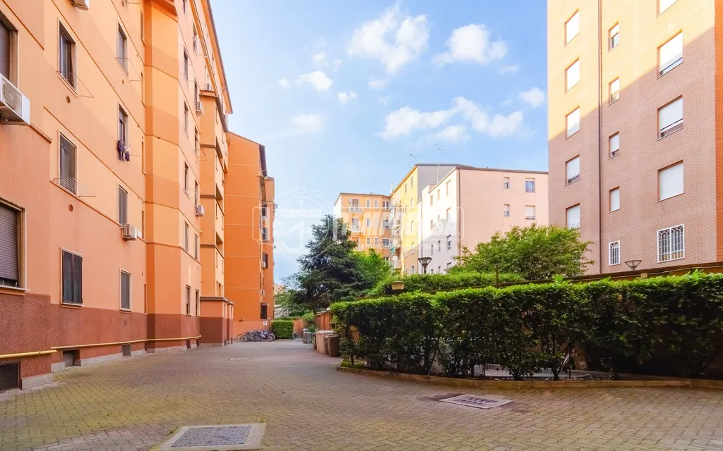 Giardino - Studio Flat with Metro Access in Milan