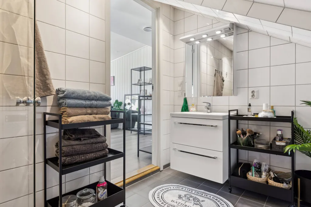 Vannitoad - Loft with Terrace in Steinkjer