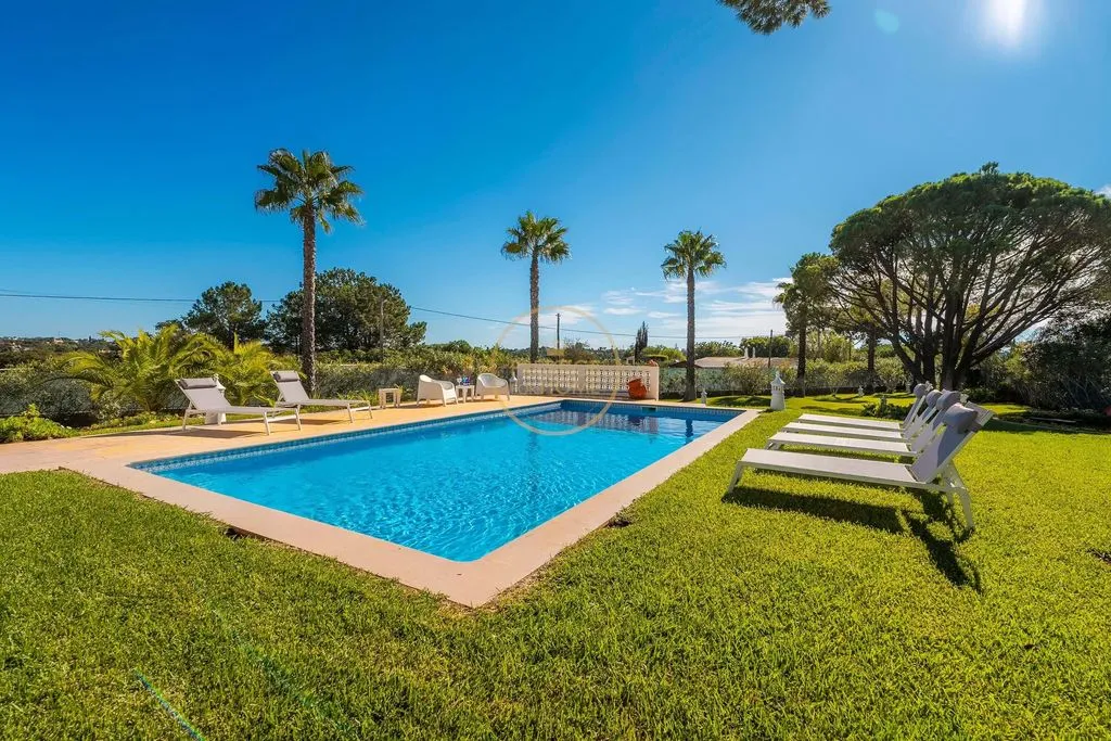 Bassein - Luxury Villa with Pool in Quarteira