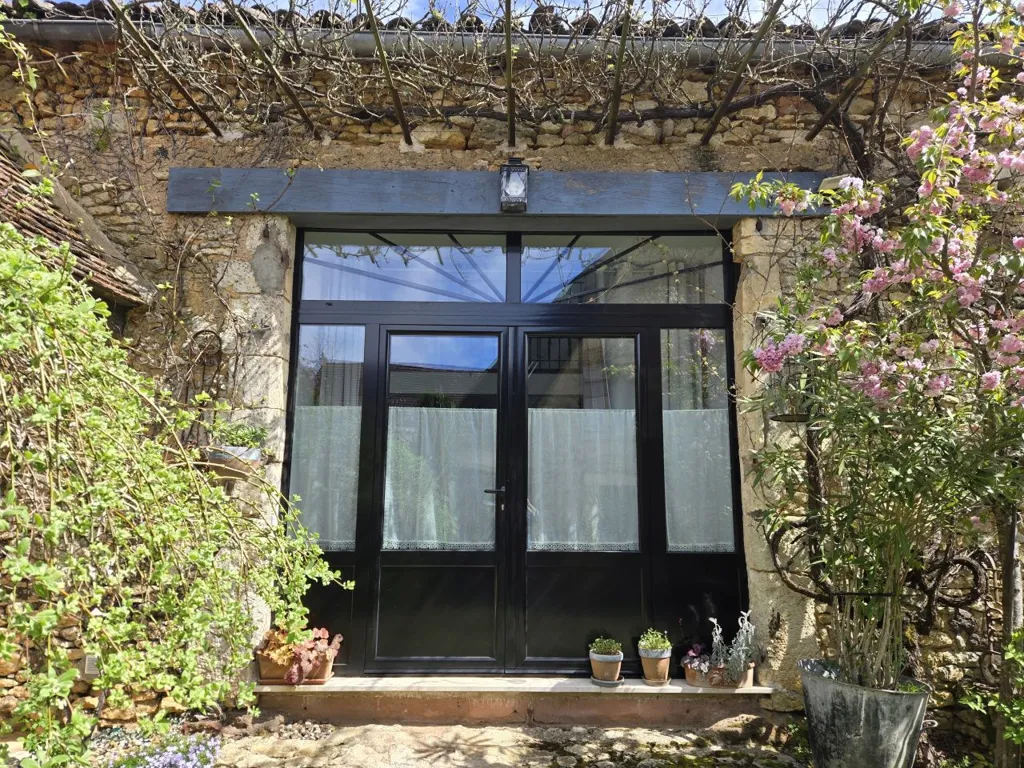 Terrasse - Propriété de Charme avec Jardin à Proximité du Périgord Noir