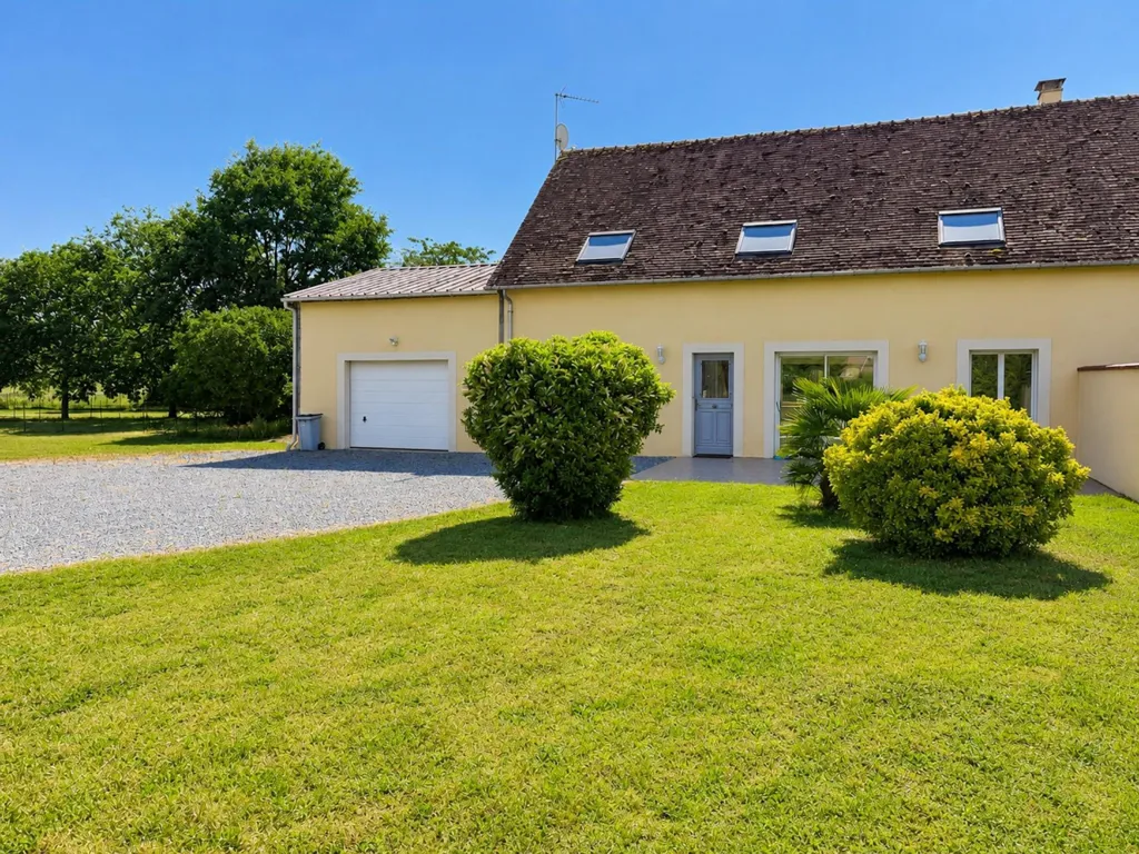 Extérieur - Maison Rénovée avec Jardin à Changé