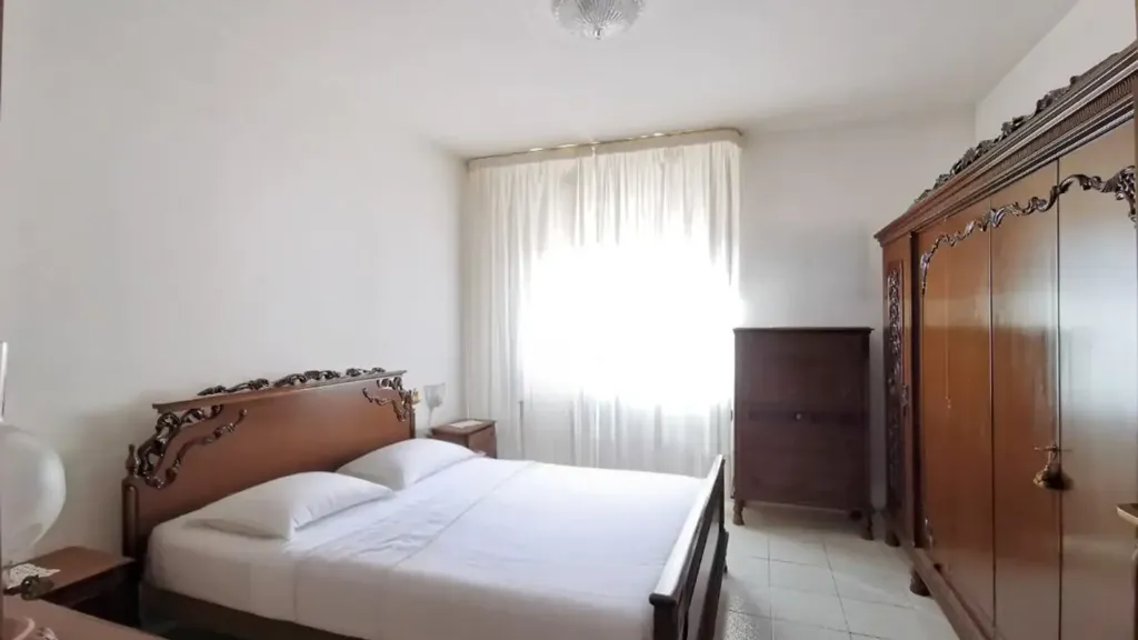 Chambres - Four-Room Apartment with Balcony in Lucera