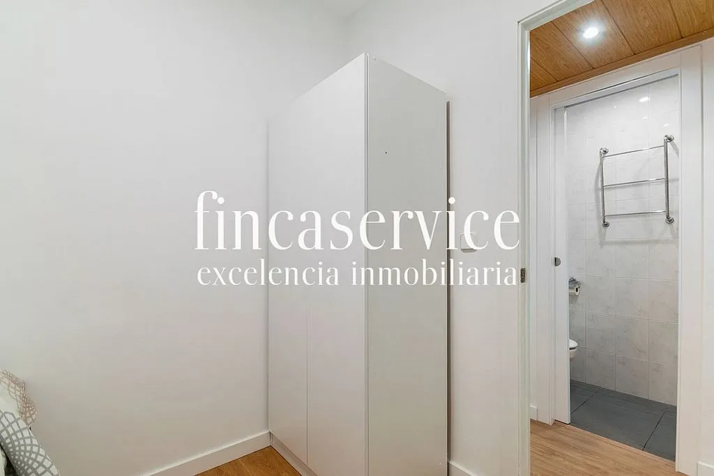 Magamistoad - Flat with Two Accesses in Sants, Barcelona