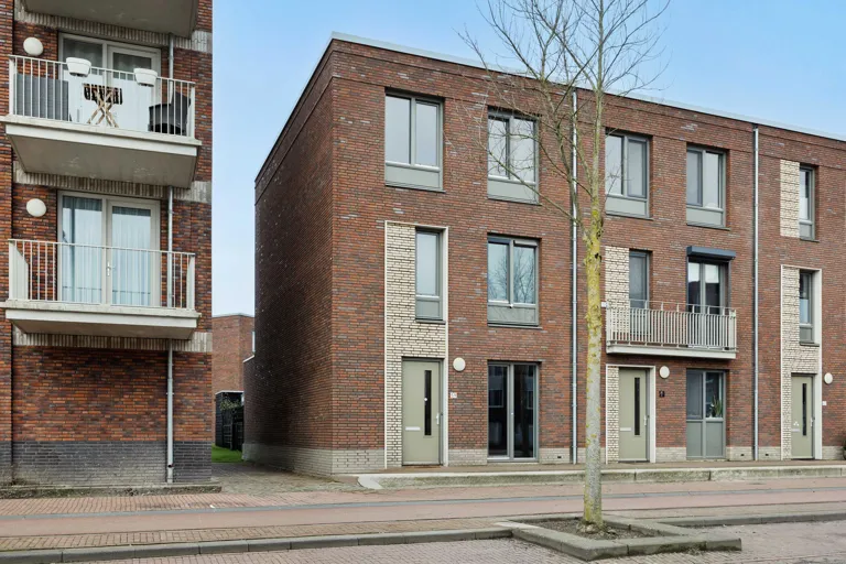 Semi-Detached House with Garden on Suytboulevard
