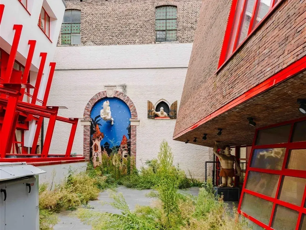 Garden - Historic Building with Courtyard in Gent