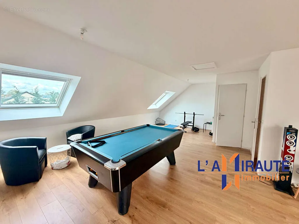 Maison 8 pièces à Houilles