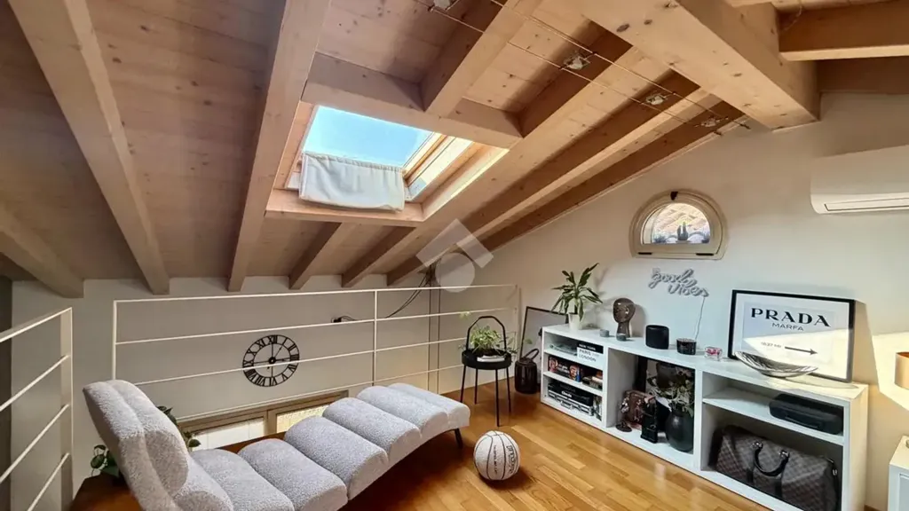 Toad - Loft with Terrace in Sona