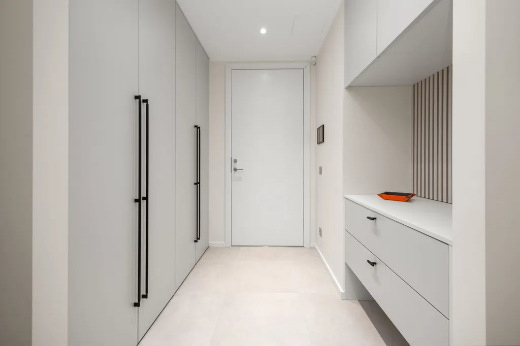 hallway_entrance