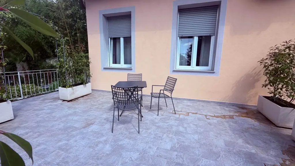 Terrasse - Armed Bilocale with Terrace in Florence
