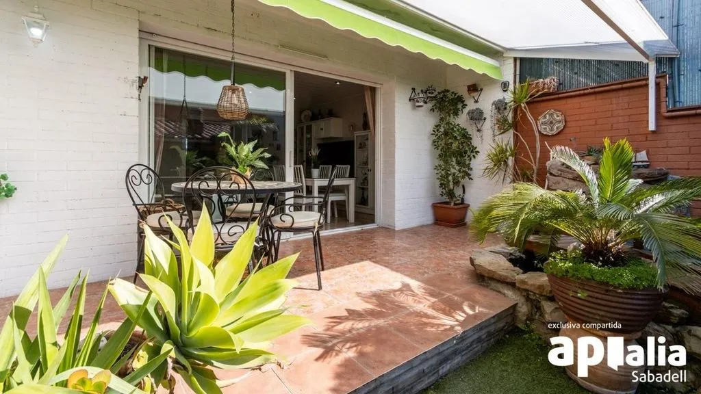 Terrasse - Luxury Villa with Garden in Terrassa