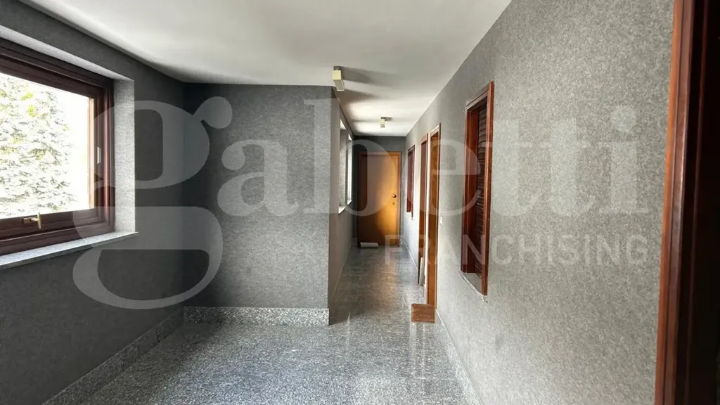 Esik - Panoramic Studio with Terrace in Bardonecchia