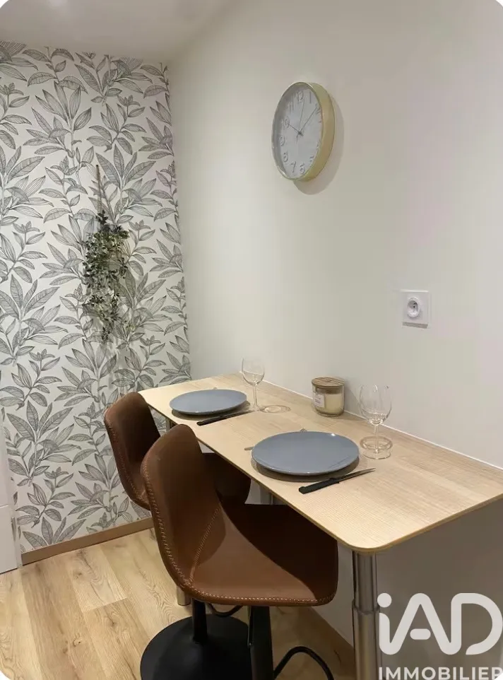 Salle à manger - Maison Traditionnelle Rénovée avec Balcon à Dole