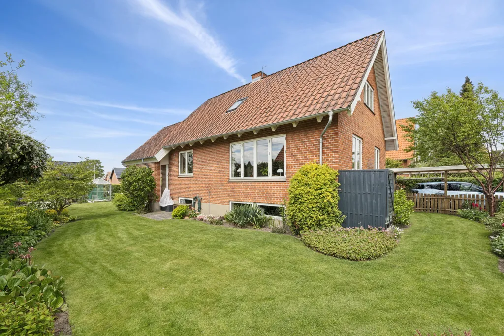 Garden - Rustic Villa with Garden in Viborg