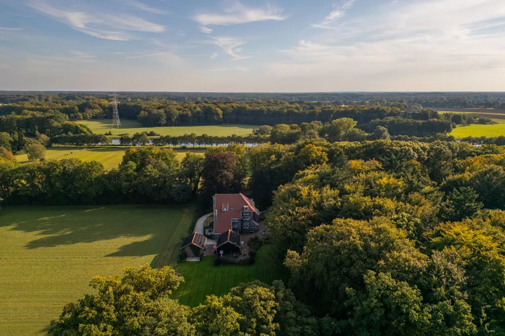 Vue aérienne - Historic Villa with Garden in Almen