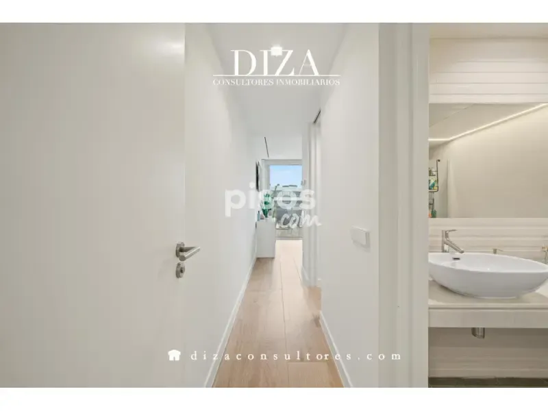 Salles de bain - Luxury Villa with Pool in Alcobendas