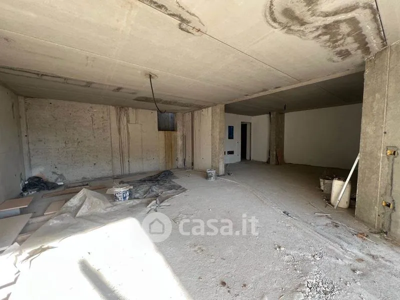 Pièces - Semi-Finished Villa with Private Garden in Sarego