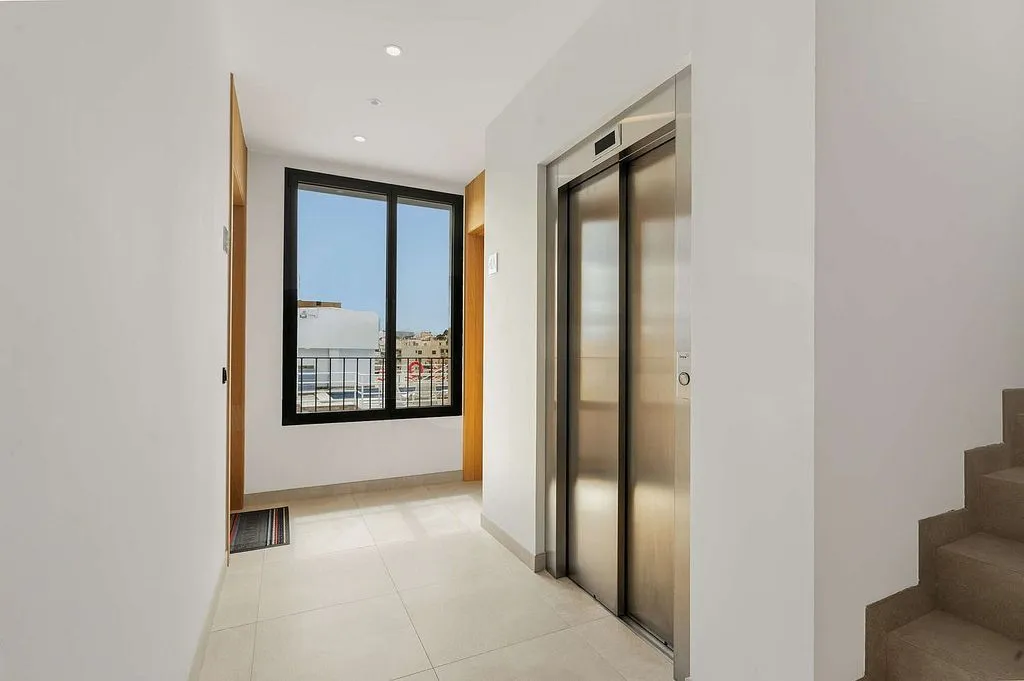 Esik - Penthouse with Rooftop Pool in Son Armadans