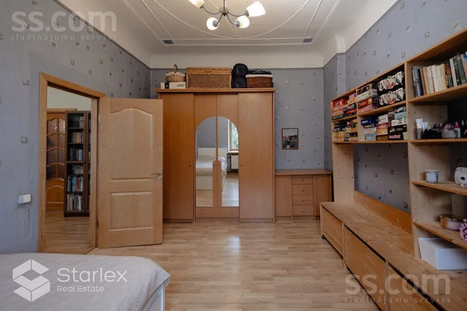 Appartement 4 pièces à Rīga