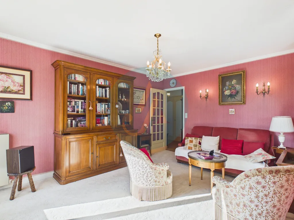 Elutuba - Bright T2 Apartment with Garage in Nevers