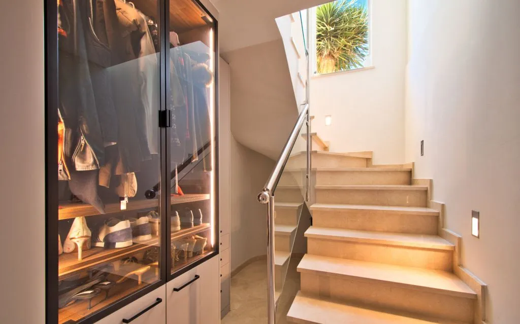 Pièces - Luxury Villa with Sea View in Calvià