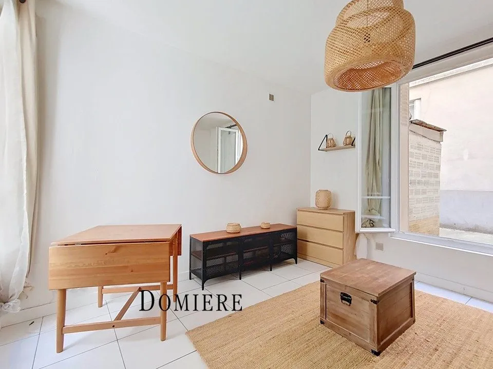 Magamistoad - Charming Studio with Courtyard Views in Paris 18ème