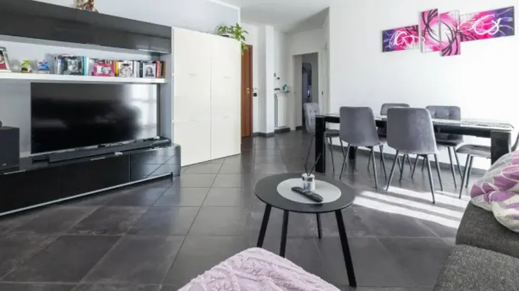 Elutuba - Ground Floor Apartment with Garden in Cameri