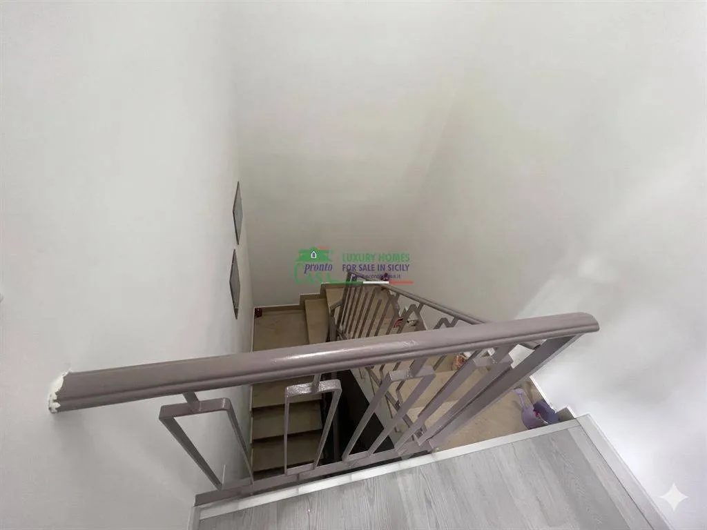 Toad - Fully Renovated House with Balcony in Ragusa