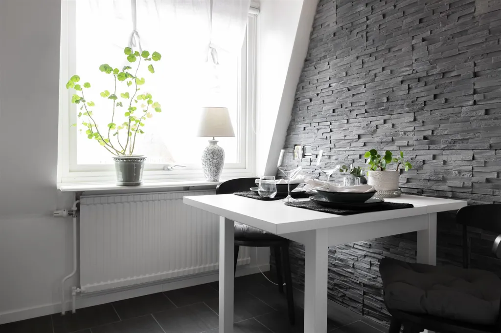 Söögituba - Two-Bedroom Flat with Balcony in Ekeby