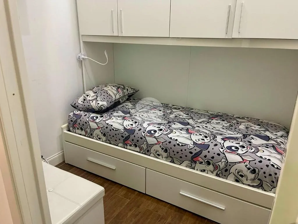 Dormitorios - Modern 3-Bedroom Apartment in Cosenza