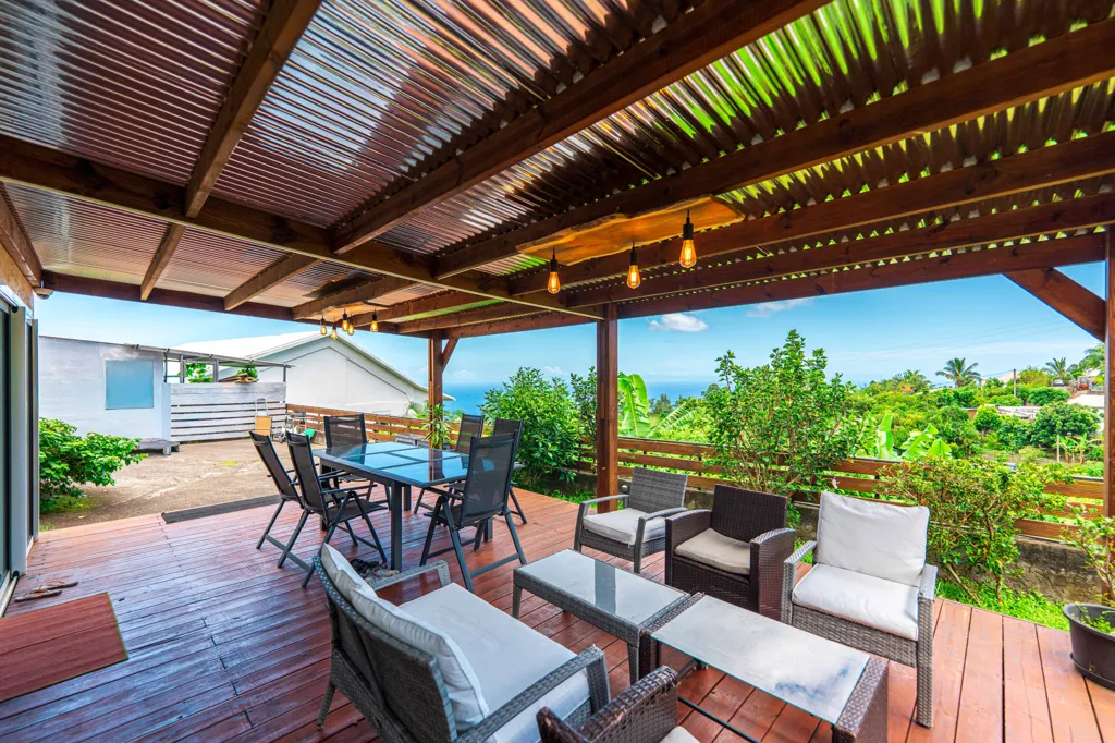Terrass - Villa with Garden in La Possession
