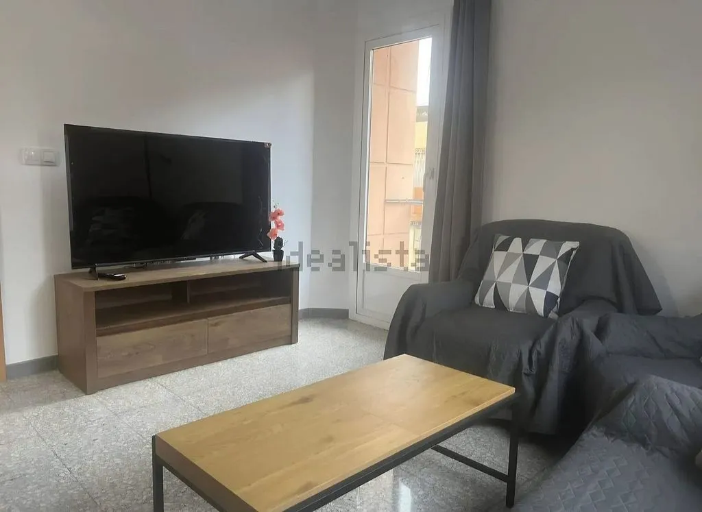 Elutuba - Furnished Flat with Balcony in Almería Centre