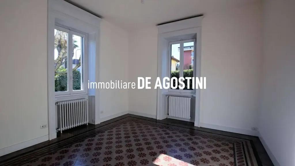 Toad - Liberty-Style Villa with Garden in Arona