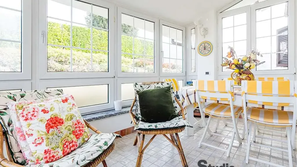 Terrasse - Luxury Villa with Panoramic View in Ello