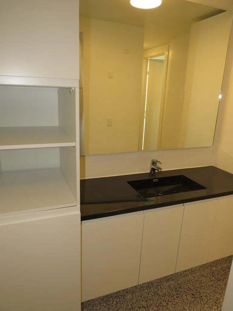 Bathrooms - Three-Room Apartment with Parking in Viborg