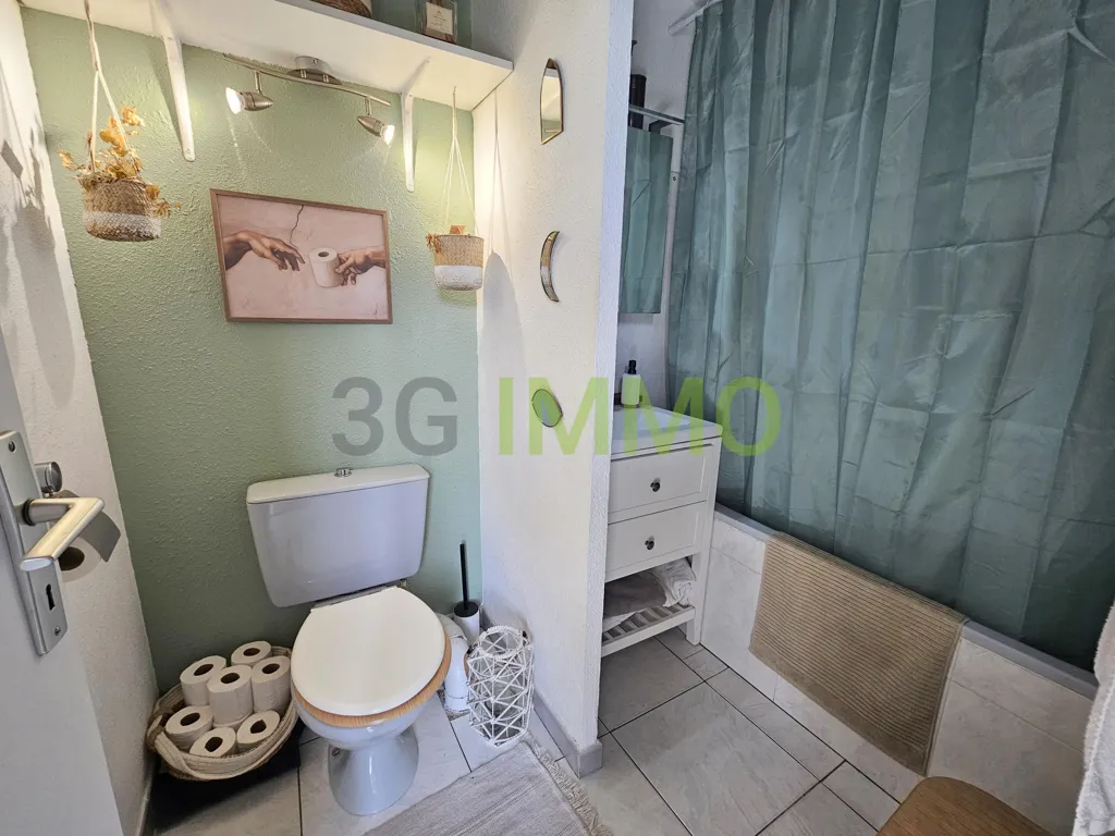 Vannitoad - 2-Bedroom Apartment with Private Garden in Quiet Area