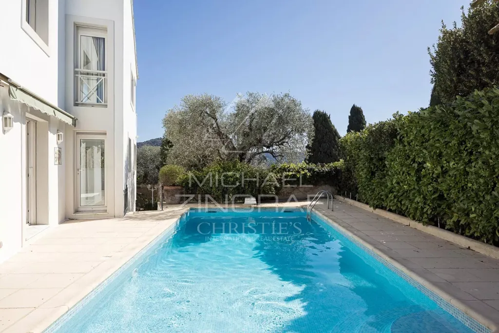 Bassein - Modernised Provençal Villa with Sea View in Cannes
