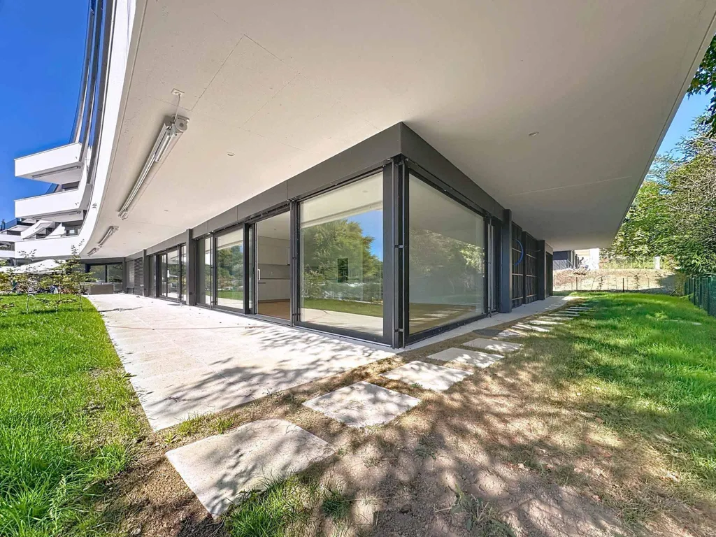 Välivaade - 5.5-Bedroom Apartment with Lake View in D3 Building