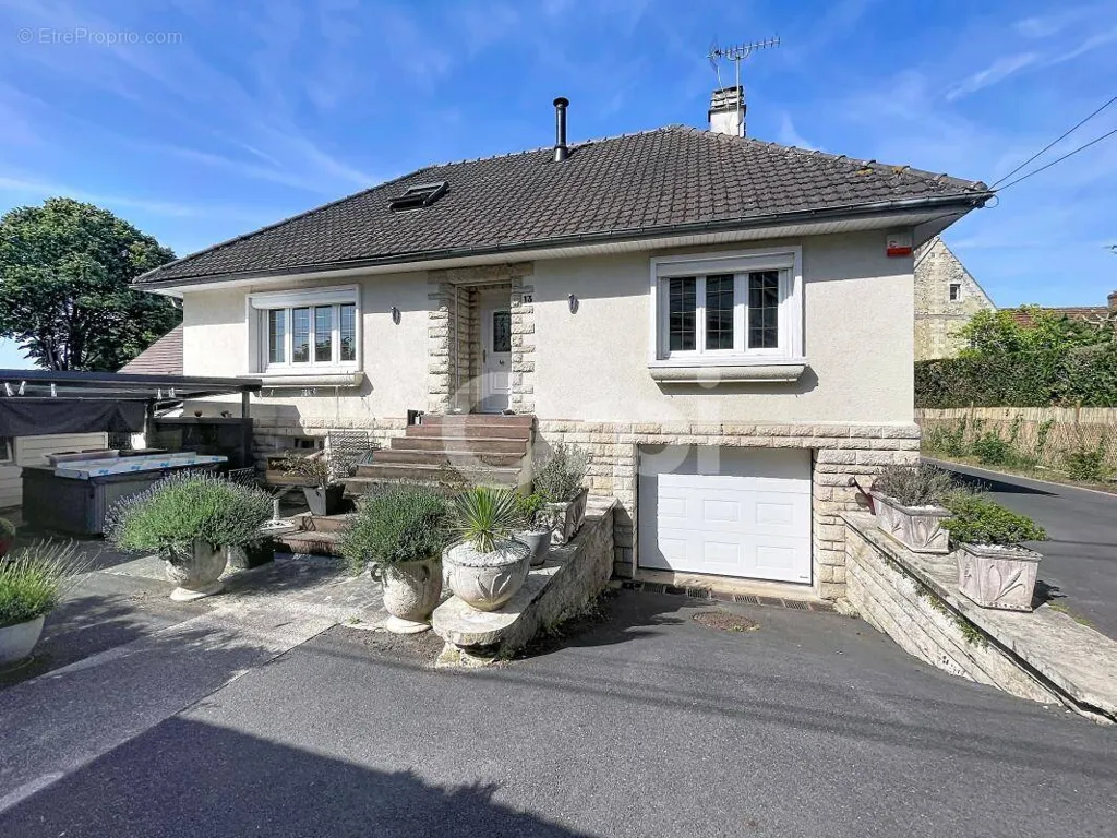 Extérieur - Pavillon Proche Centre Ville avec Jardin à Clermont