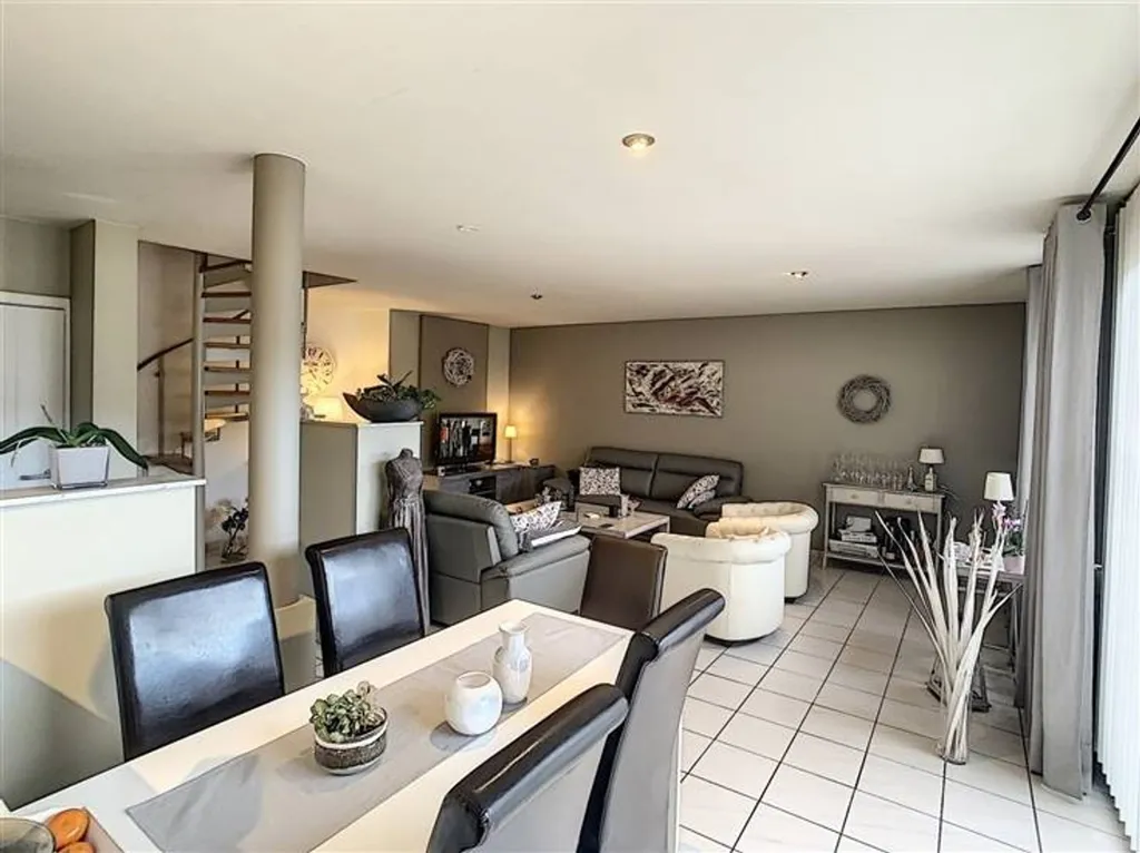 Salle à manger - Triplex avec Carport au Centre de Tessenderlo