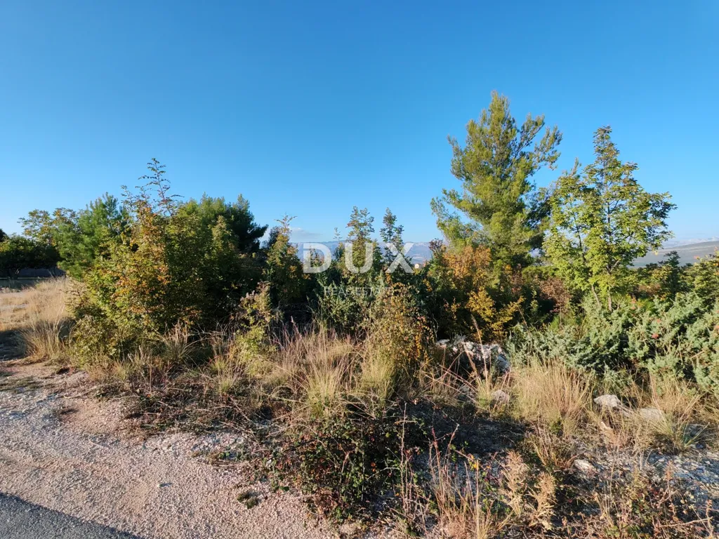 Jardin - Building Plot with Velebit View in Pridraga
