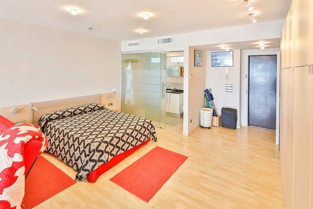 Bedrooms - Studio with Marina View in Puerto Banús