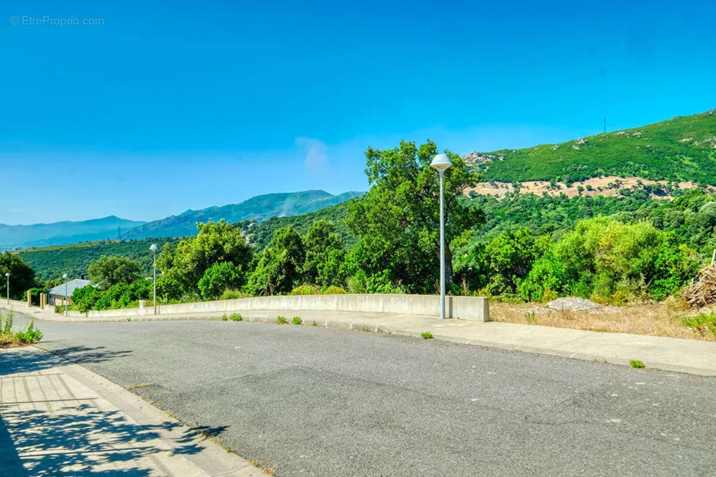 Constructible Plot with Sea and Mountain Views in Bastia
